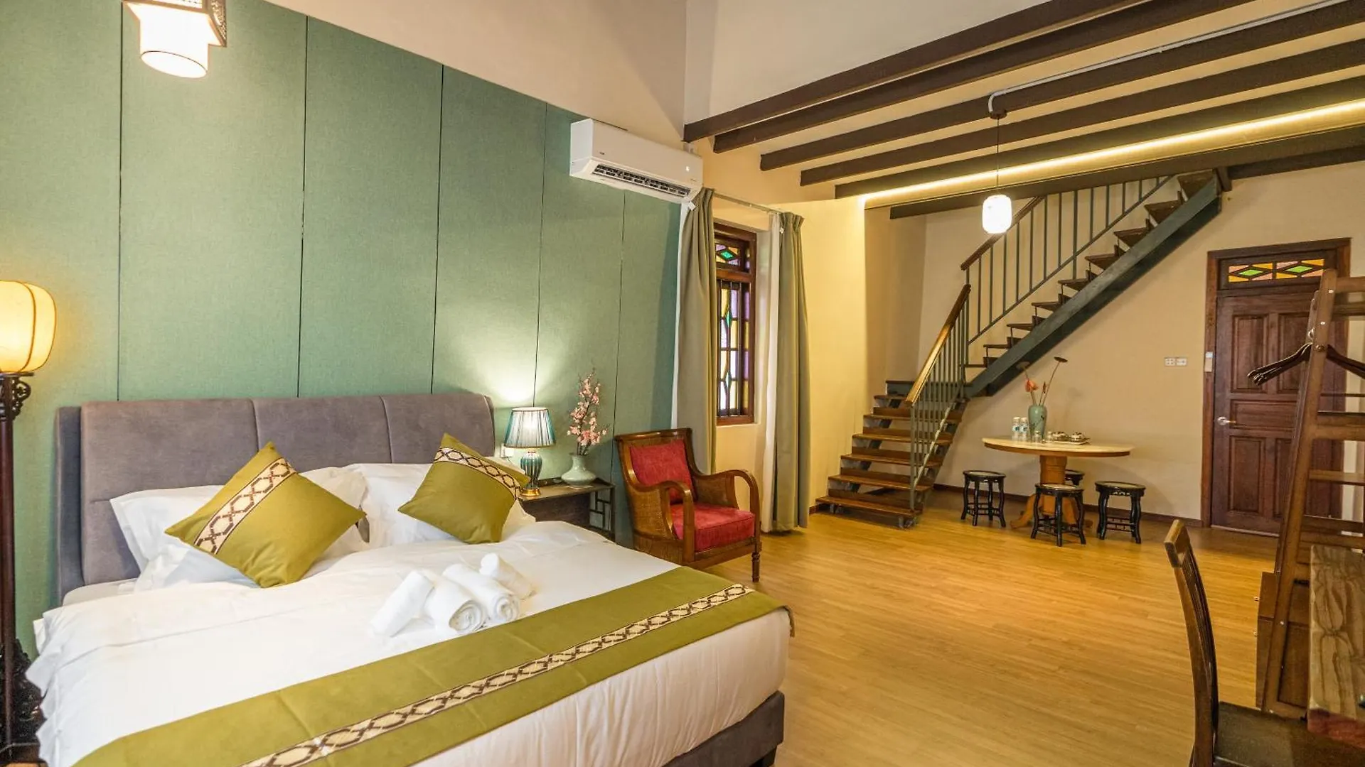 Old Town Story Linn House George Town Apart Otel